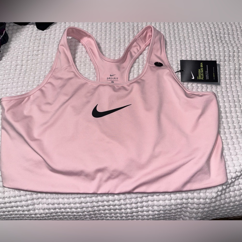 NWT plus size 3XNike dri-fit sports bra